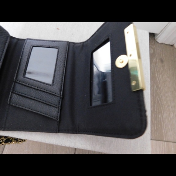 Barely used Wallet - Picture 3 of 5